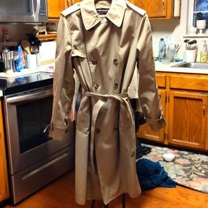 Vintage London fog trench coat for women tan colored excellent condition large